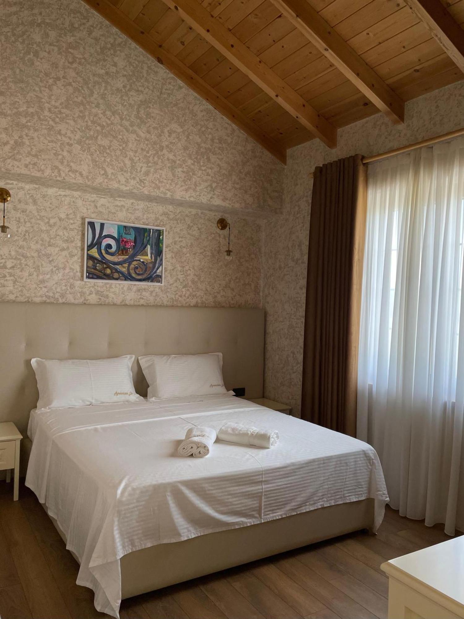 Agroturizem Eldi Hotel Fier Exterior photo