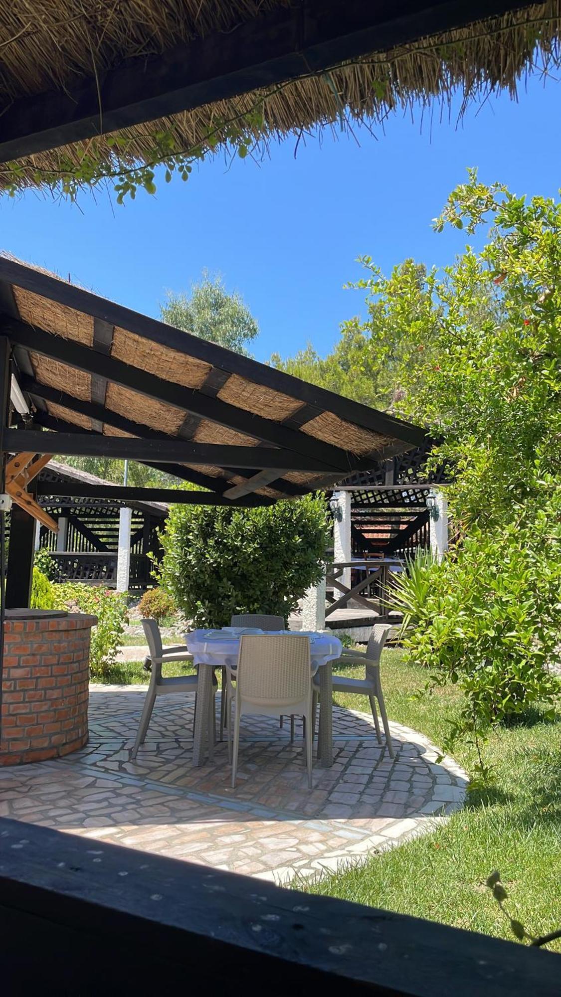 Agroturizem Eldi Hotel Fier Exterior photo