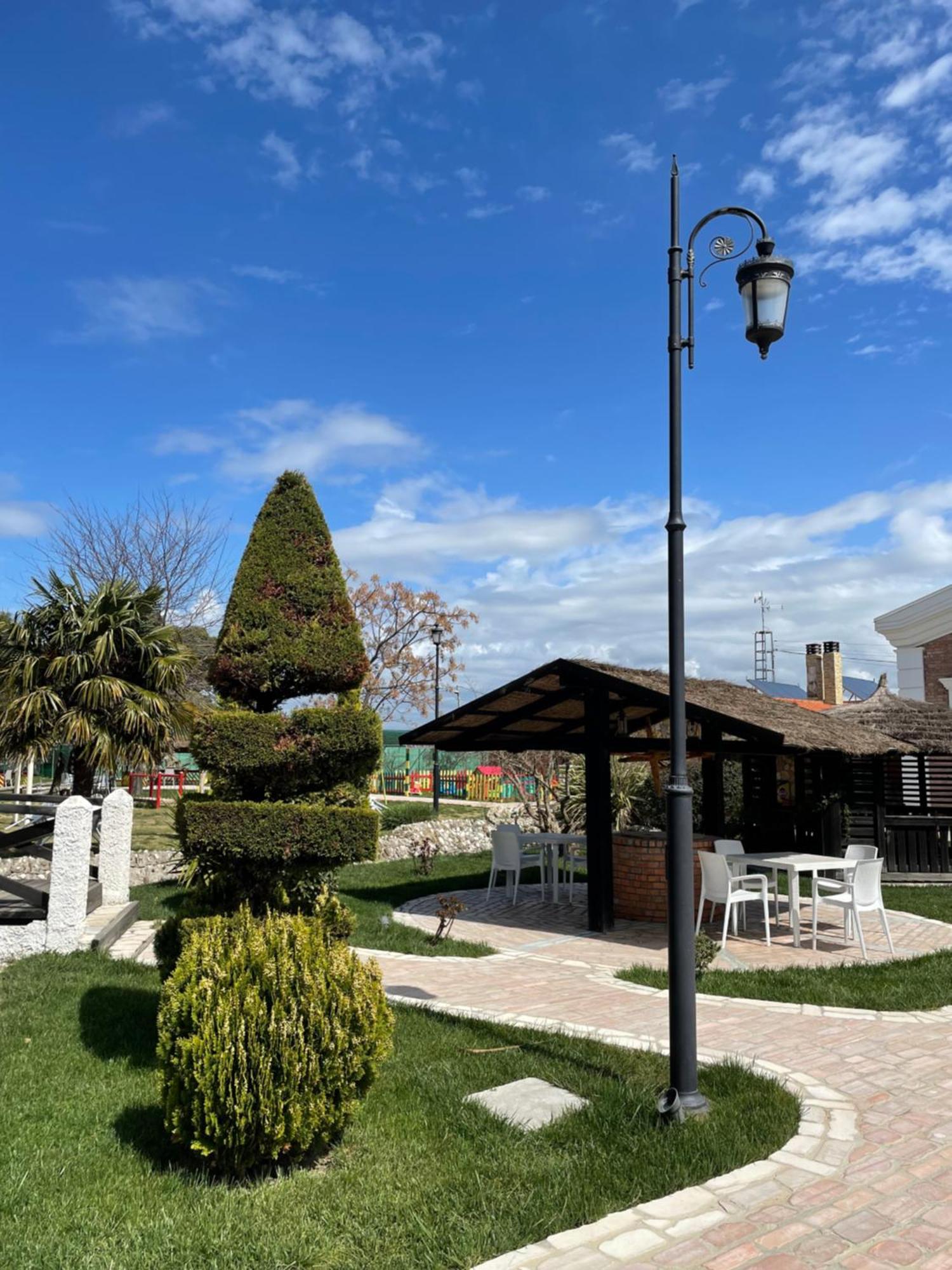 Agroturizem Eldi Hotel Fier Exterior photo