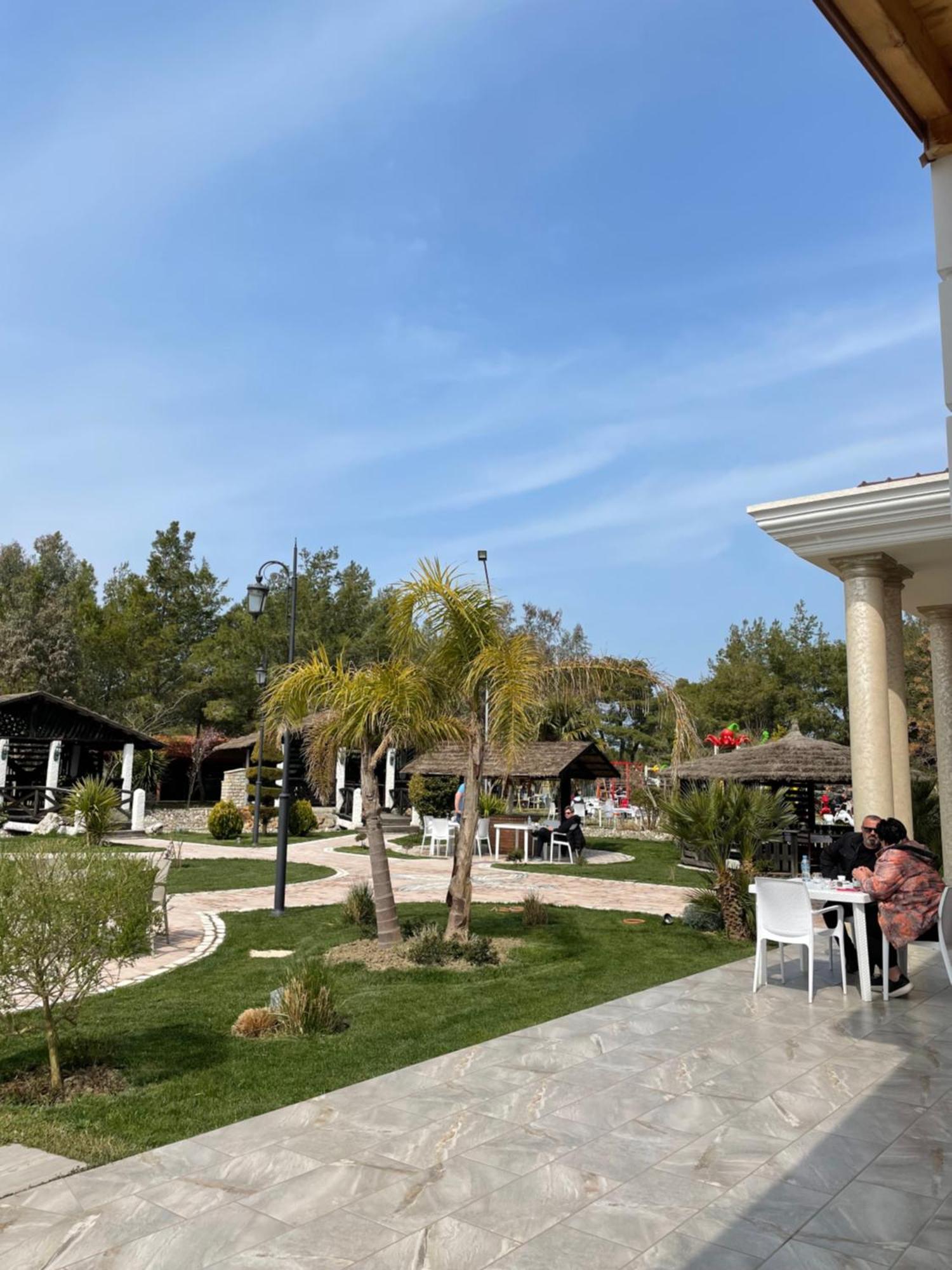 Agroturizem Eldi Hotel Fier Exterior photo