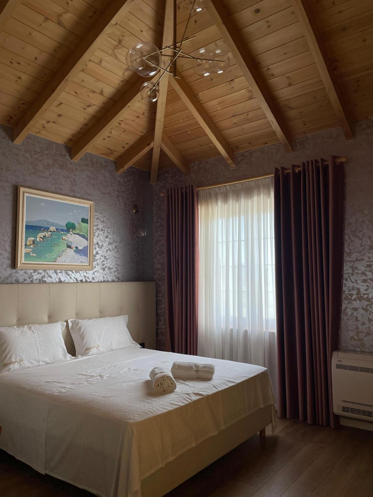 Agroturizem Eldi Hotel Fier Exterior photo